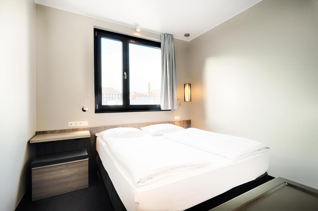 B&B Hotel Nuernberg-Plaerrer Buitenkant foto