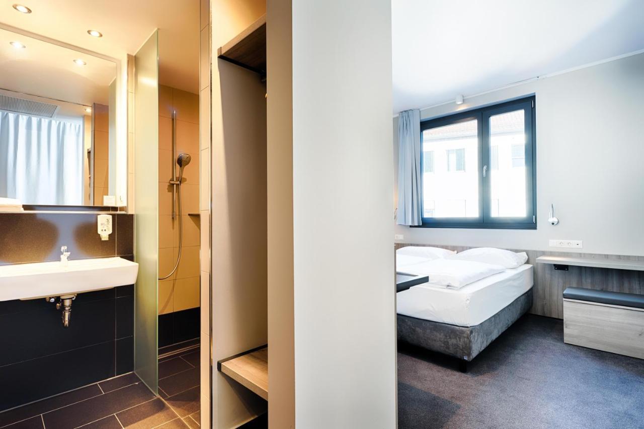 B&B Hotel Nuernberg-Plaerrer Buitenkant foto